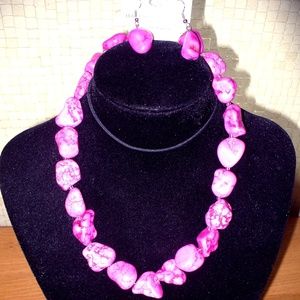 New Handmade Pink Rock Necklace Set